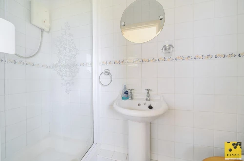 Bungalow - Detached Main Photo