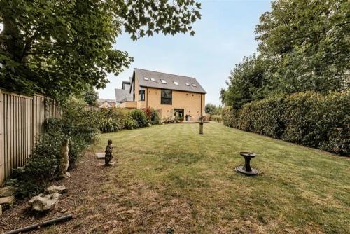 House - Detached Main Photo