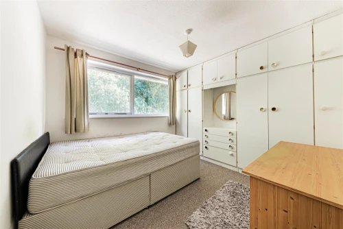 House - Semi-Detached Main Photo