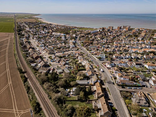 House - Semi-Detached Main Photo