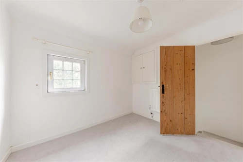 House - End Terrace Main Photo