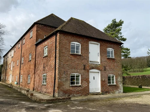 Cottage Main Photo