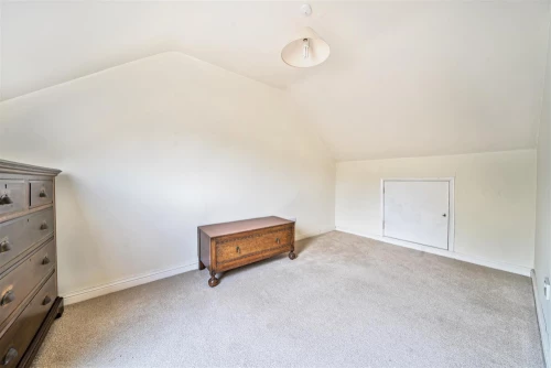 Bungalow - Semi Detached Main Photo