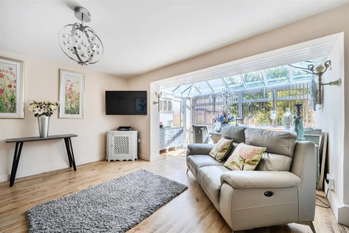 Bungalow - Semi Detached Main Photo