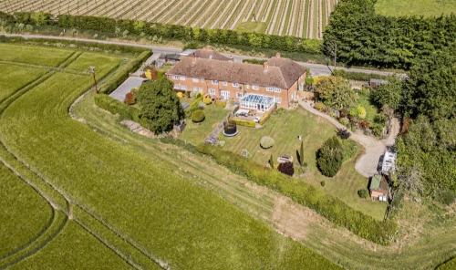 House - Terraced Main Photo