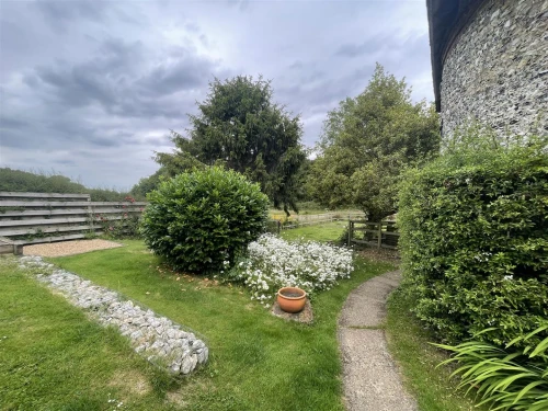 Cottage Main Photo