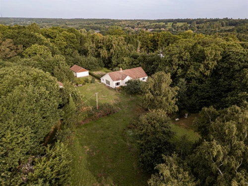Bungalow - Detached Main Photo