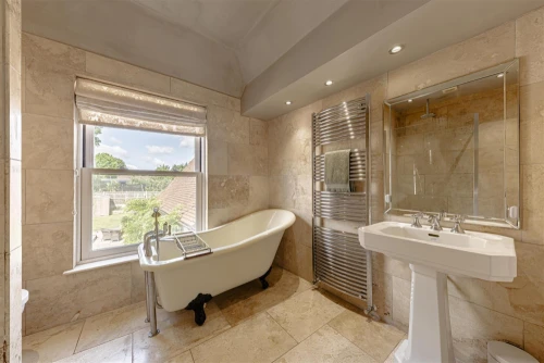 House - Detached Main Photo