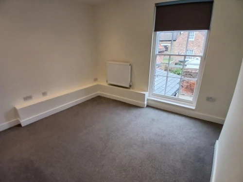House - Terraced Main Photo