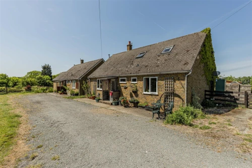 House - Detached Main Photo