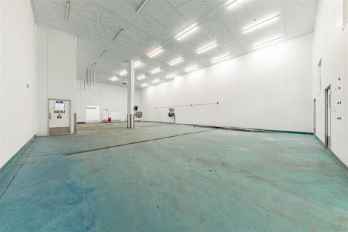 Commercial Main Photo