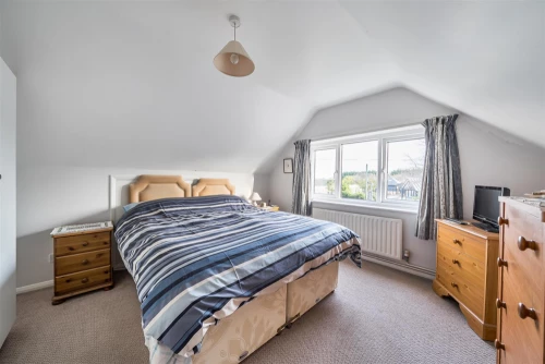 Bungalow - Detached Main Photo