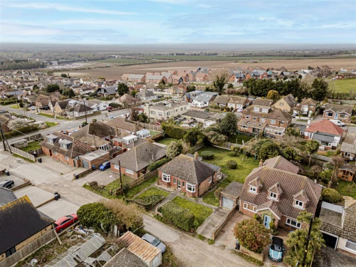 Bungalow - Detached Main Photo