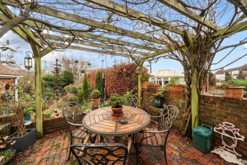 Bungalow - Detached Main Photo