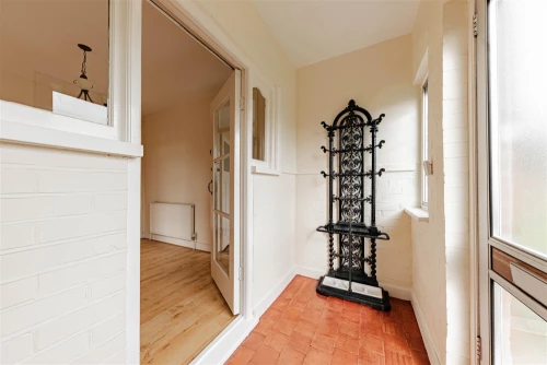 Bungalow - Detached Main Photo