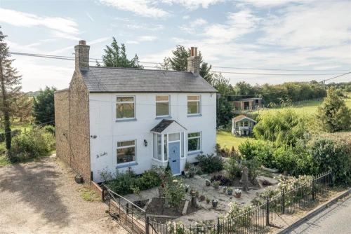 House - Detached Main Photo