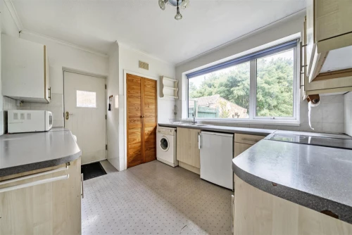 Bungalow - Semi Detached Main Photo