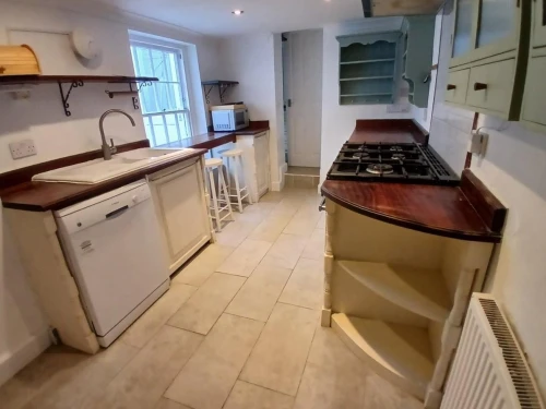 House - Terraced Main Photo