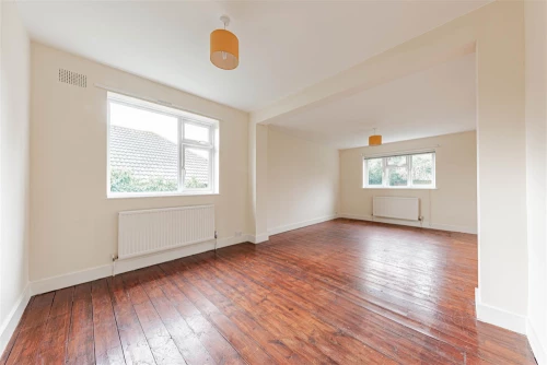 Bungalow - Detached Main Photo